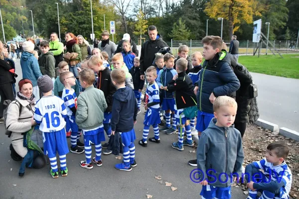 2024-10-18 - Bambinis Einlaufkids beim FCC