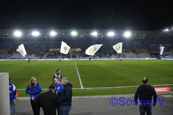 2024-10-18 - Bambinis Einlaufkids beim FCC